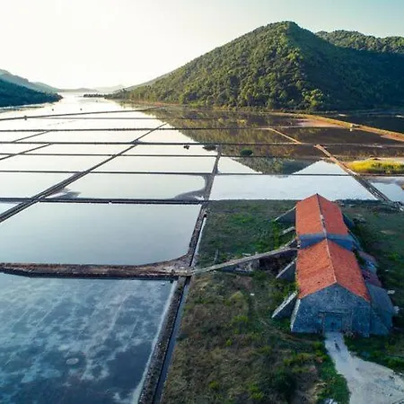 Ema-two Bedroom With Sea View Perla Apartment