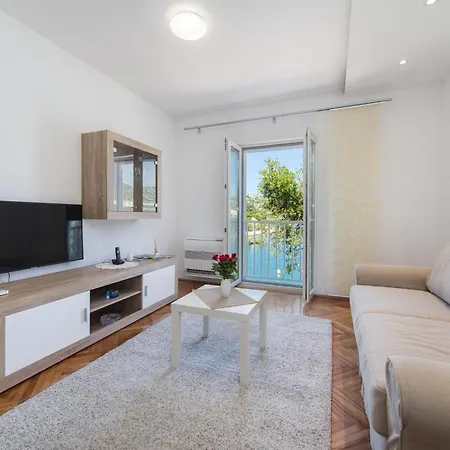 Ema-two Bedroom With Sea View Perla *