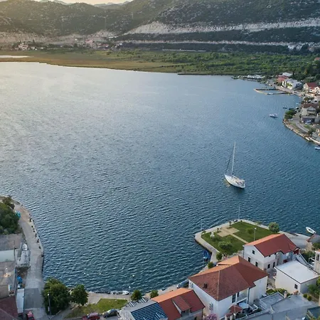 Ema-two Bedroom With Sea View Perla