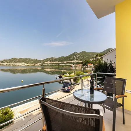 Ema-two Bedroom With Sea View Perla Apartment *