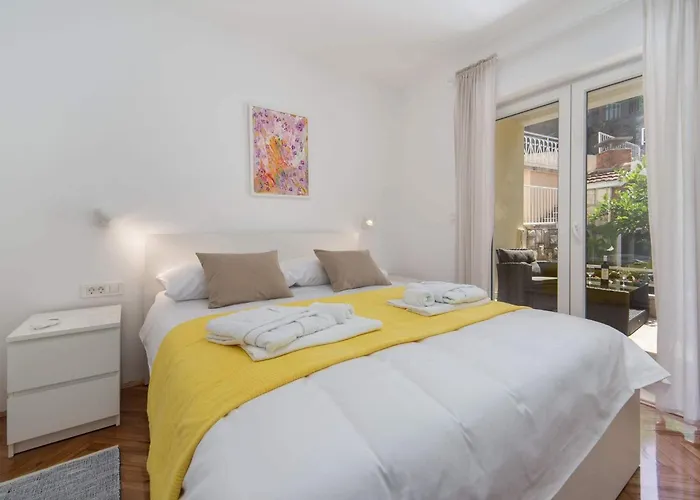 Ema-two Bedroom With Sea View Perla * Rogotin