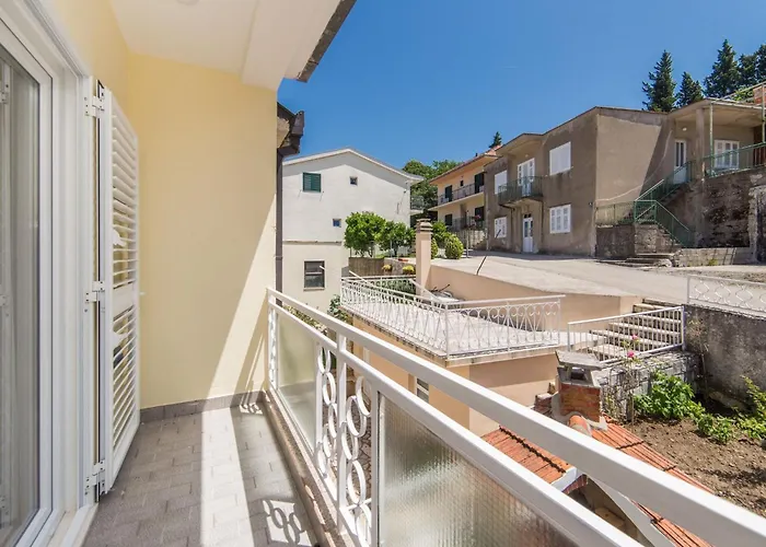 Ema-two Bedroom With Sea View Perla * Rogotin