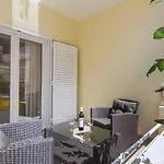 Appartamento Ema-two Bedroom With Sea View Perla Rogotin