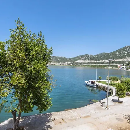 Ema-two Bedroom With Sea View Perla Апартаменты *