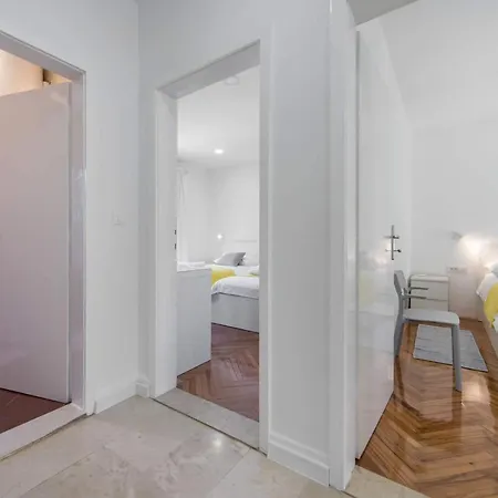 Ema-two Bedroom With Sea View Perla Apartment