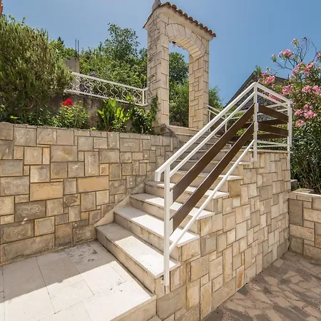 Ema-two Bedroom With Sea View Perla